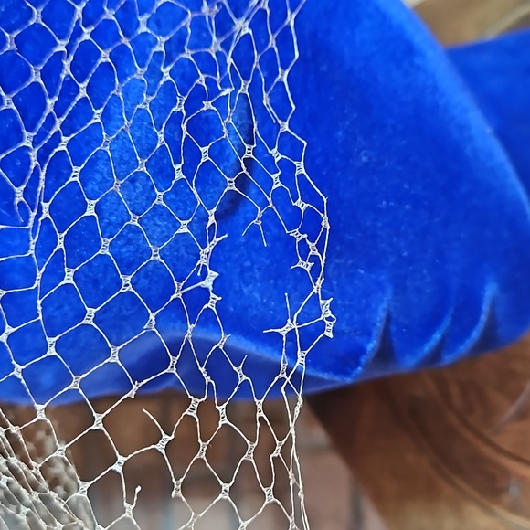 Vintage Patrice beaded mini hat fascinator from the 1940s or 1950s - Picture 8 of 9